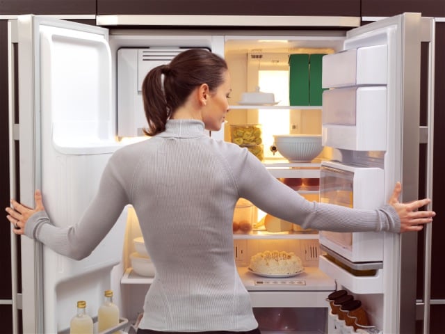 How to Solve The Refrigerator’s Internal or External Sweating?