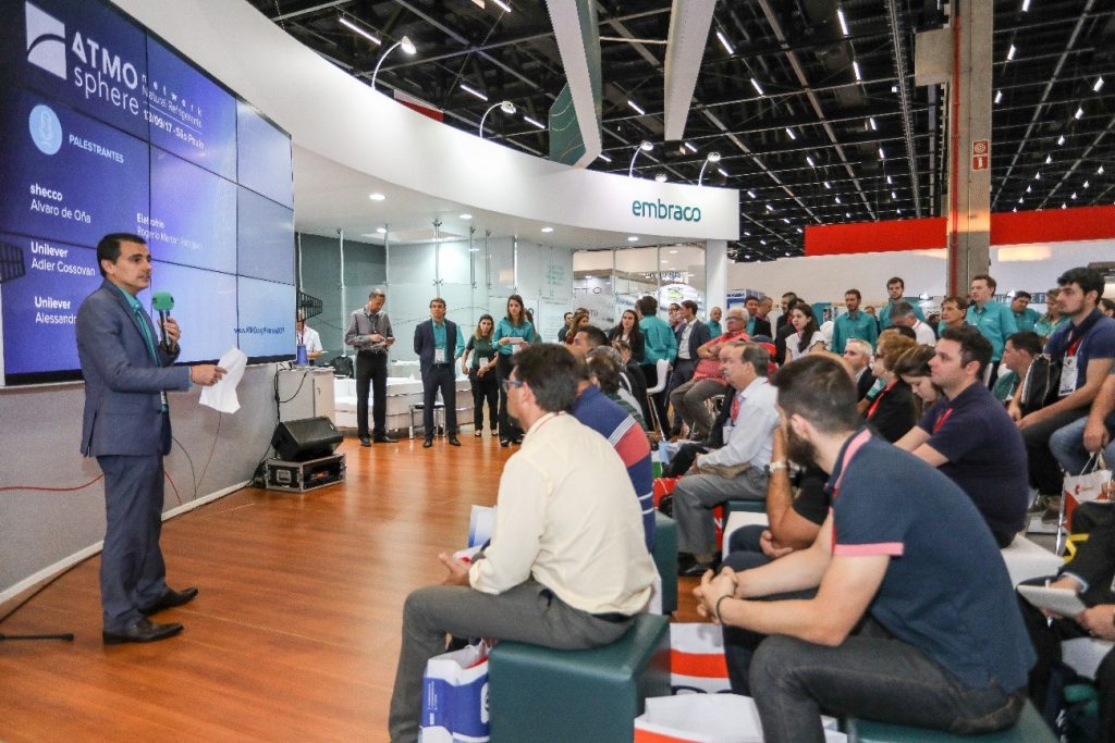 4Luis Felipe Dau, presidente da Embraco, durante a abertura da ATMOsphere Network