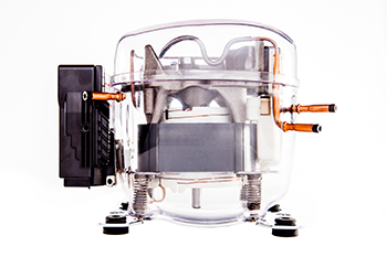 VEGT8U Tecnologia Fullmotion garante diferenciais: •Até 20% mais eficiente que os compressores tradicionais; •Menor nível de ruído.  Utiliza R290: sem impacto na camada de ozônio. 